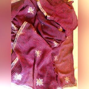 Like new Embroidered indian party wear saree with blouse.fixed price please.